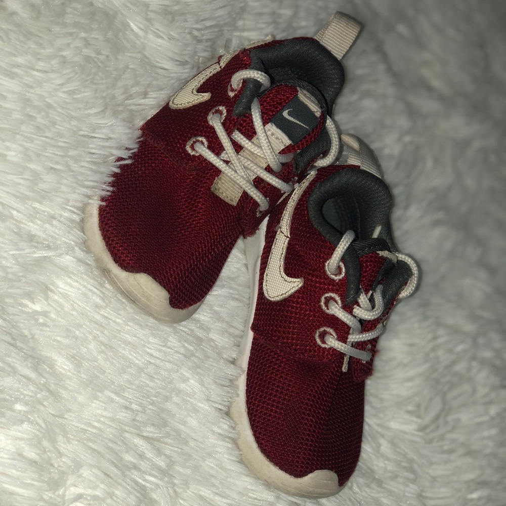Toddler Nike shoes